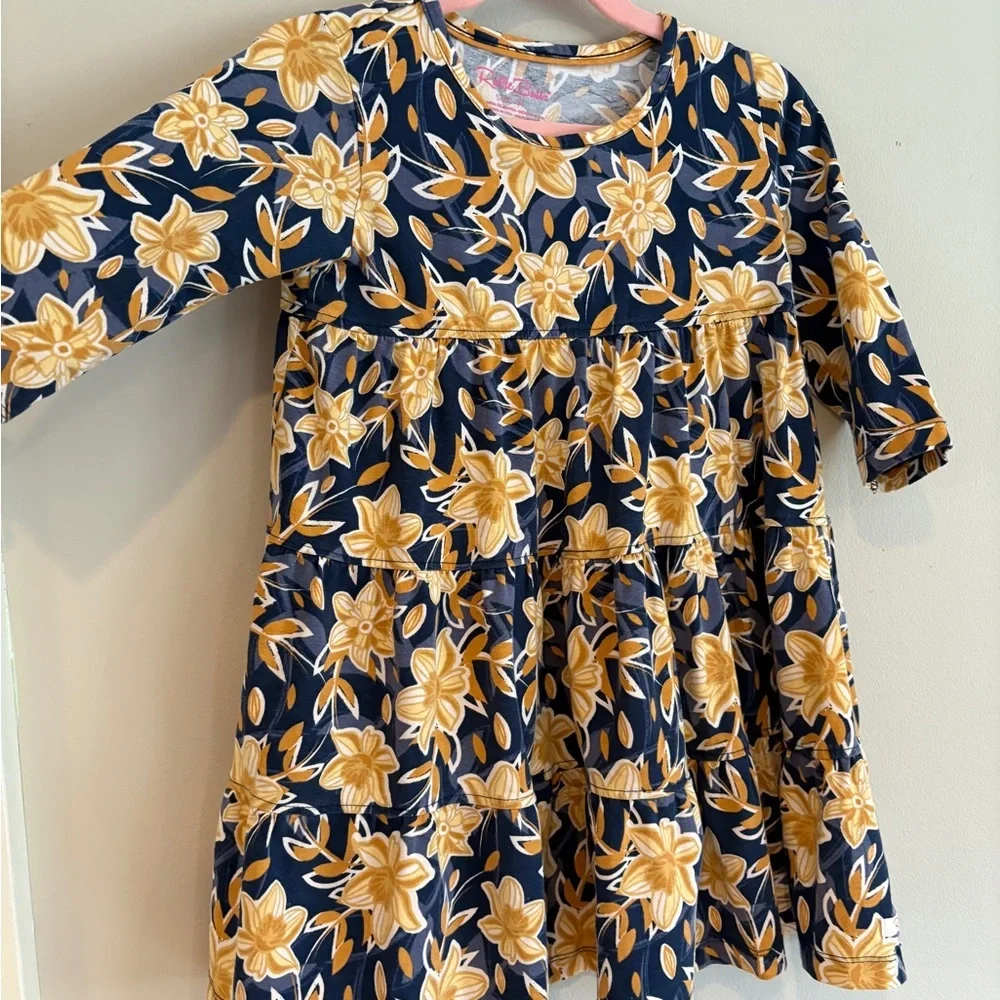 Ruffle Butts Daffodil Dress 4T 3/4 sleeve dress